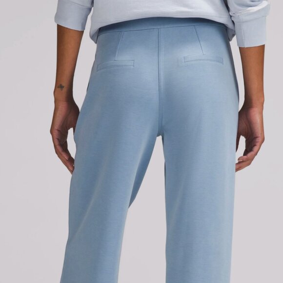 Luluemon Softstreme Pintuck Mid-Rise Pant Regular L NWT Blue Willow - Picture 3 of 9
